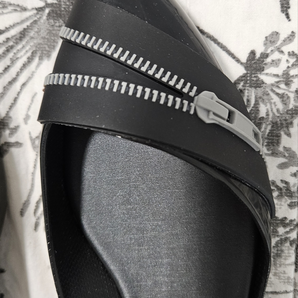 Melissa Shoes - Picture 2 of 5